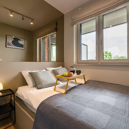 Lägenhet Dmowskiego - Parking, Balcony - By Rentujemy *